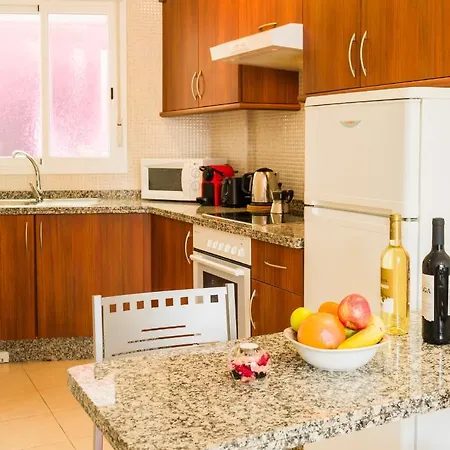 Poseidon Arena 아파트